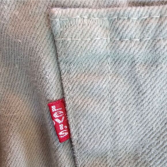 Vintage Levis Cut Off Shorts, Sz 34 With 5" Inseam. Excellent Condition - Picture 4 of 6